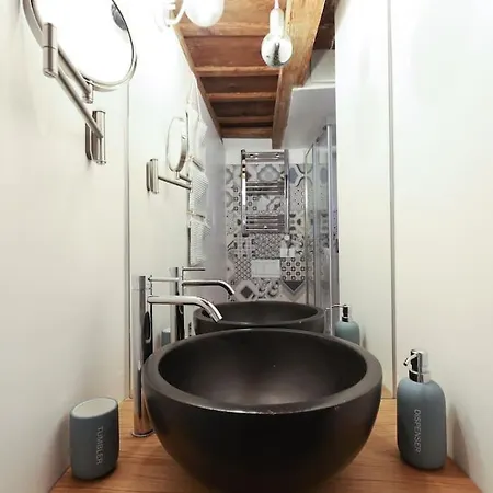 Cozy Loft Near Navigli, Close To Duomo And Bocconi - Italy Flat Vacation Milan