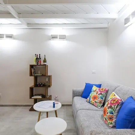 Cozy Loft Near Navigli, Close To Duomo And Bocconi - Italy Flat Vacation