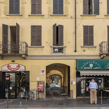 Cozy Loft Near Navigli, Close To Duomo And Bocconi - Italy Flat Vacation Appartement Milan
