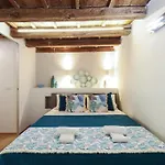 Casera Loft, Historic Courtyard In Navigli Apartment *