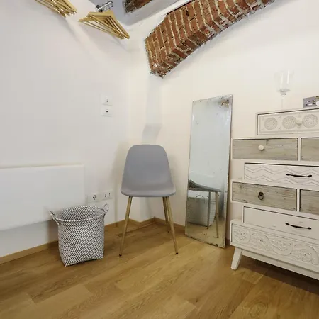 Casera Loft, Historic Courtyard In Navigli Appartement